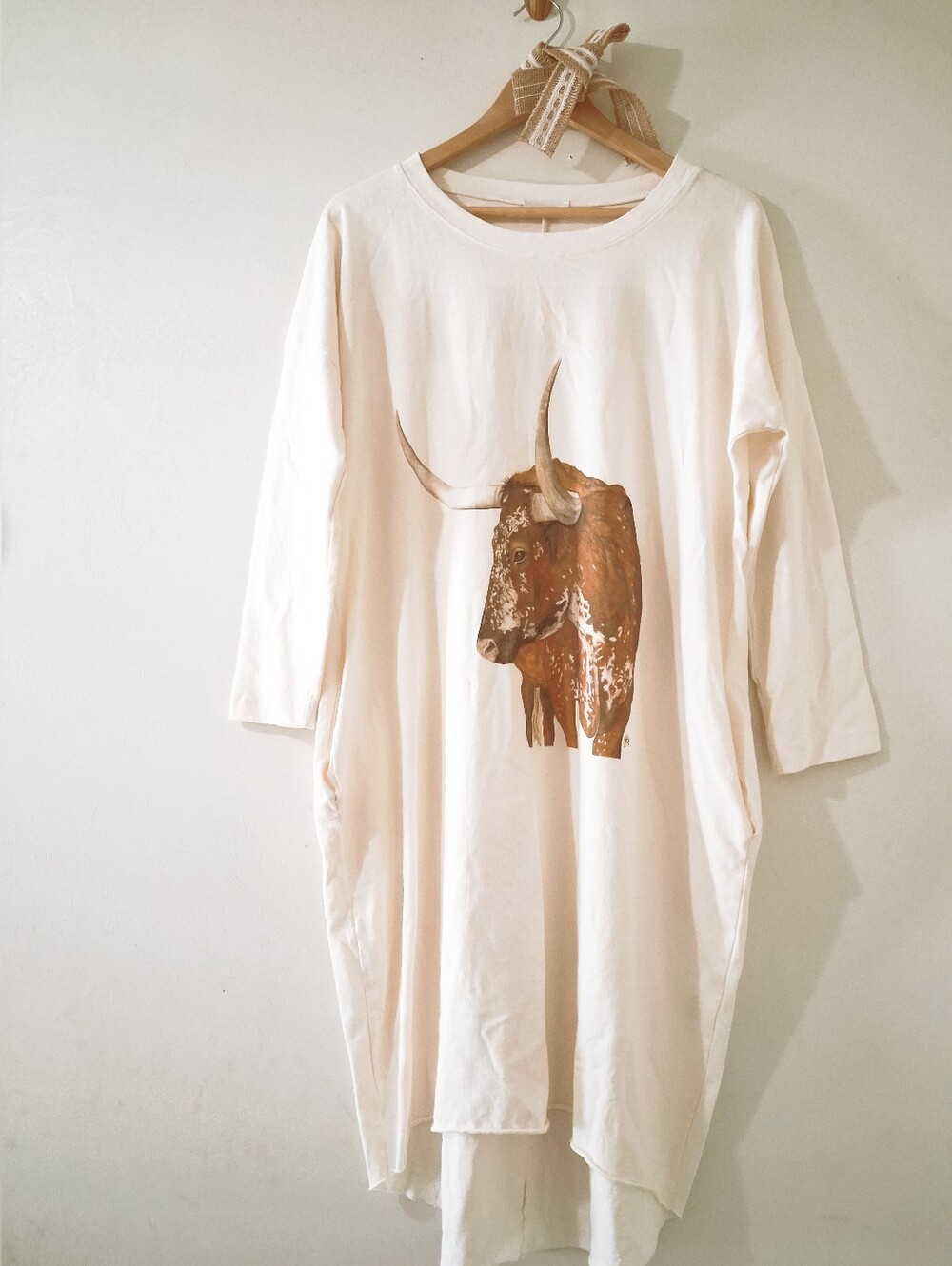LeParisPetit I Love Linen Country Comfort Longhorn Graphic Kaftan Tunic Dress OS